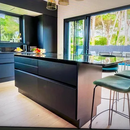 Sur Mer Avec Piscine Top Apartmán *